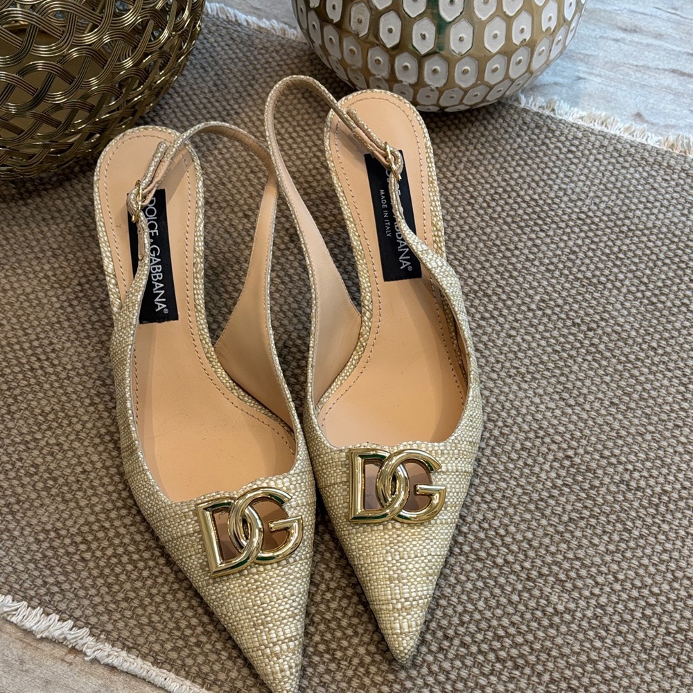 Dolce & Gabbana Metallic Gold Pointed Heels